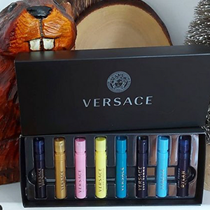 Susan T won this Versace fragrance discovery kit